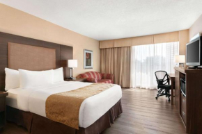 Гостиница Ramada by Wyndham Belleville Harbourview Conference Center  Бельвилл